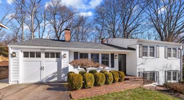 1130 CAMERON RD, ALEXANDRIA, Virginia 22308, 4 Bedrooms Bedrooms, ,3 BathroomsBathrooms,Residential,For sale,1130 CAMERON RD,VAFX2286736 MLS # VAFX2286736