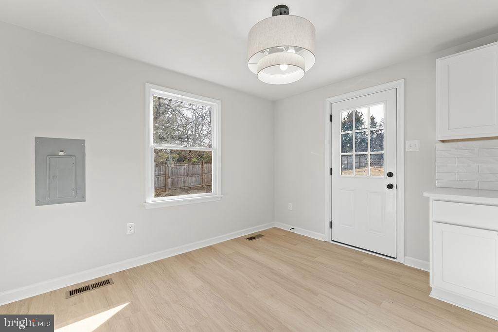 8437 PAMUNKEY RD, SPOTSYLVANIA, Virginia 22551, 3 Bedrooms Bedrooms, ,1 BathroomBathrooms,Residential,For sale,8437 PAMUNKEY RD,VASP2038770 MLS # VASP2038770