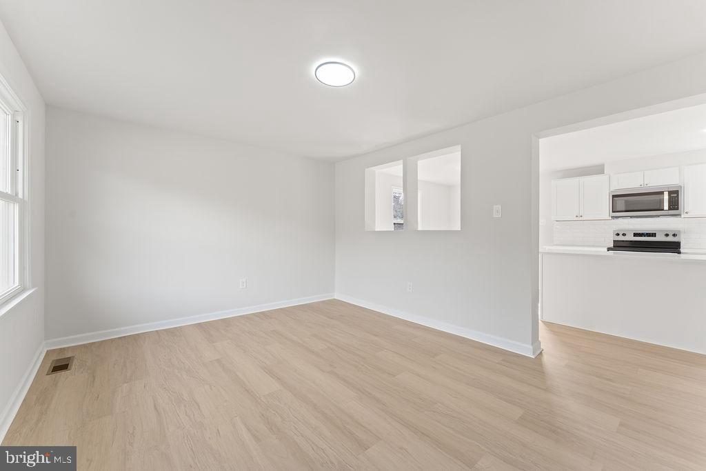 8437 PAMUNKEY RD, SPOTSYLVANIA, Virginia 22551, 3 Bedrooms Bedrooms, ,1 BathroomBathrooms,Residential,For sale,8437 PAMUNKEY RD,VASP2038770 MLS # VASP2038770