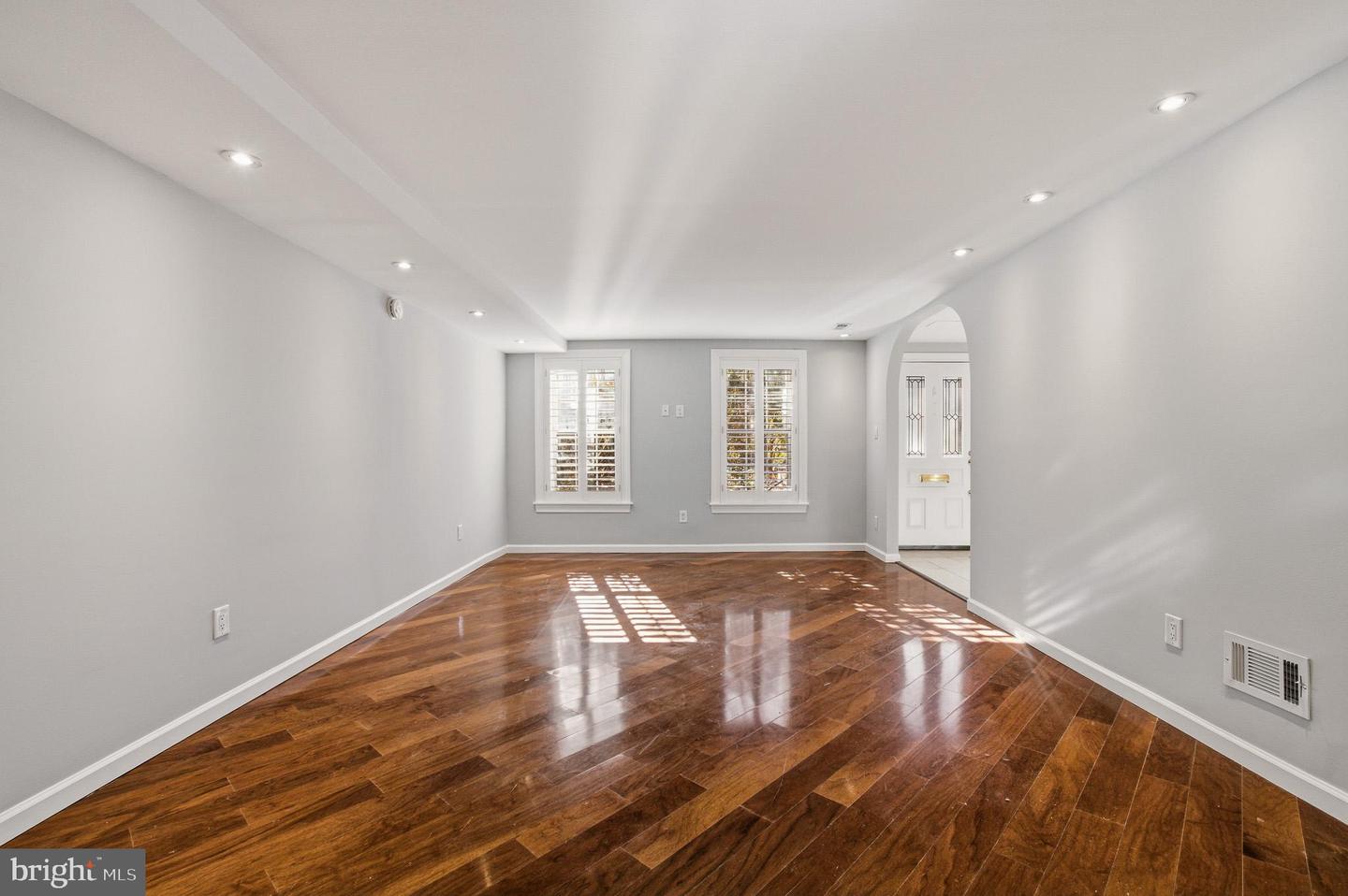 2117 S ST NW, WASHINGTON, District Of Columbia 20008, 2 Bedrooms Bedrooms, ,2 BathroomsBathrooms,Residential,For sale,2117 S ST NW,DCDC2242362 MLS # DCDC2242362 2117 S ST NW, WASHINGTON, District Of Columbia 20008, 2 Bedrooms Bedrooms, ,2 BathroomsBathrooms,Residential,For sale,2117 S ST NW,DCDC2242362 MLS # DCDC2242362