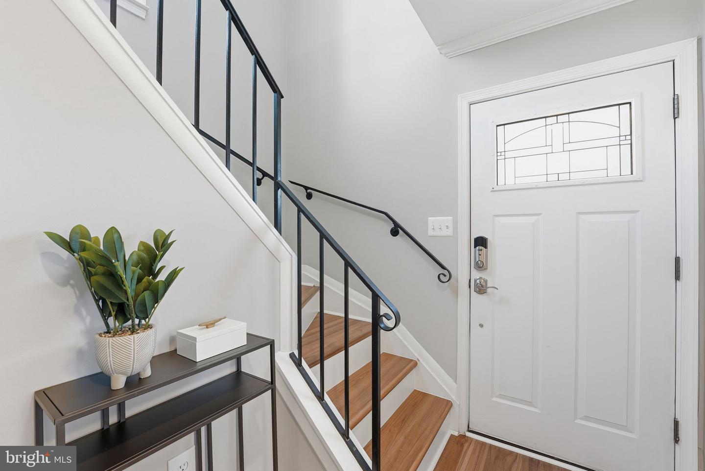 12301 WOODLAWN CT, WOODBRIDGE, Virginia 22192, 3 Bedrooms Bedrooms, ,1 BathroomBathrooms,Residential,For sale,12301 WOODLAWN CT,VAPW2111010 MLS # VAPW2111010