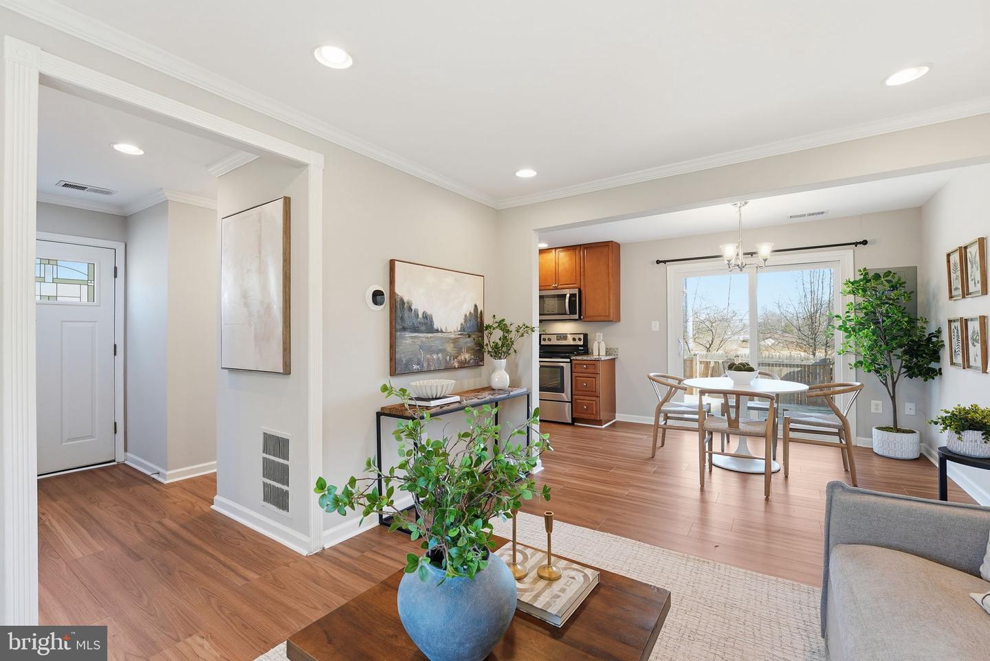 12301 WOODLAWN CT, WOODBRIDGE, Virginia 22192, 3 Bedrooms Bedrooms, ,1 BathroomBathrooms,Residential,For sale,12301 WOODLAWN CT,VAPW2111010 MLS # VAPW2111010