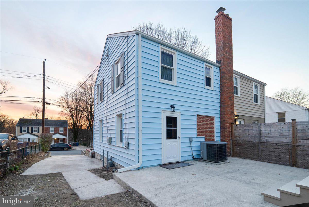 2716 JEFFERSON DR, ALEXANDRIA, Virginia 22303, 2 Bedrooms Bedrooms, 3 Rooms Rooms,1 BathroomBathrooms,Residential,For sale,2716 JEFFERSON DR,VAFX2287030 MLS # VAFX2287030