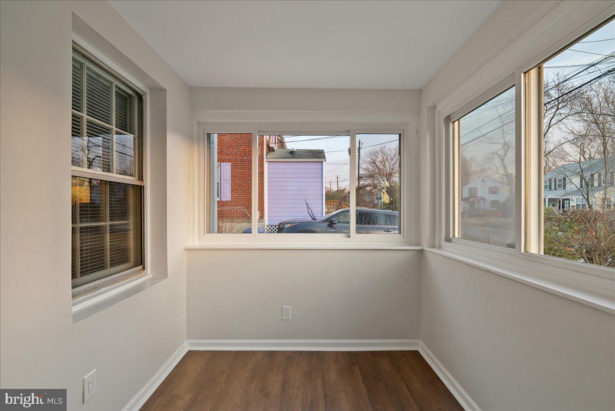 2716 JEFFERSON DR, ALEXANDRIA, Virginia 22303, 2 Bedrooms Bedrooms, 3 Rooms Rooms,1 BathroomBathrooms,Residential,For sale,2716 JEFFERSON DR,VAFX2287030 MLS # VAFX2287030