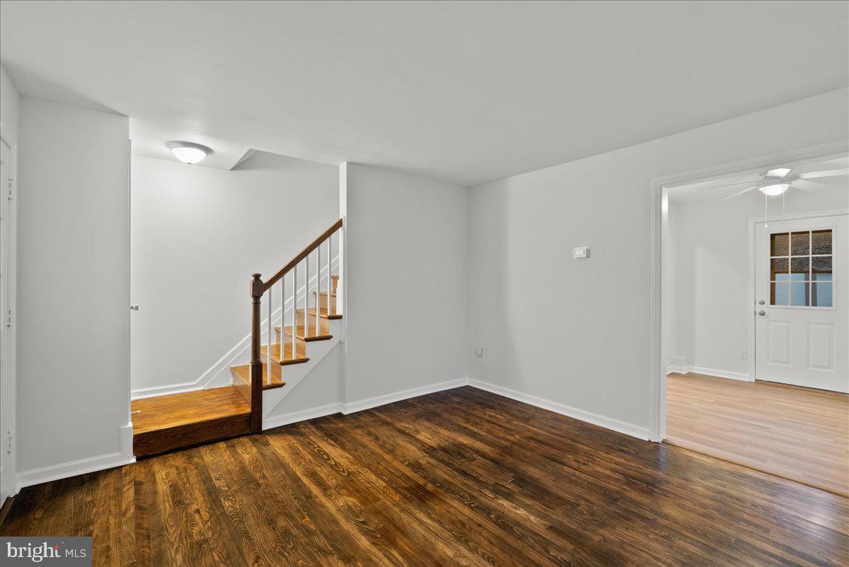 2716 JEFFERSON DR, ALEXANDRIA, Virginia 22303, 2 Bedrooms Bedrooms, 3 Rooms Rooms,1 BathroomBathrooms,Residential,For sale,2716 JEFFERSON DR,VAFX2287030 MLS # VAFX2287030