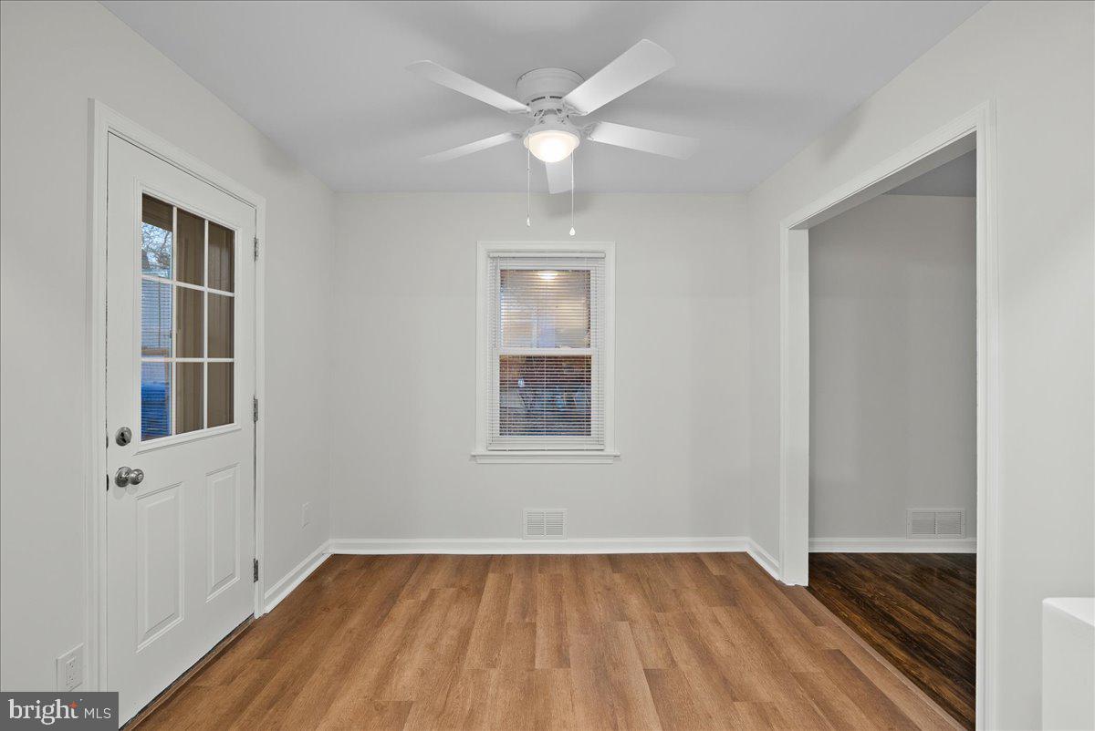 2716 JEFFERSON DR, ALEXANDRIA, Virginia 22303, 2 Bedrooms Bedrooms, 3 Rooms Rooms,1 BathroomBathrooms,Residential,For sale,2716 JEFFERSON DR,VAFX2287030 MLS # VAFX2287030