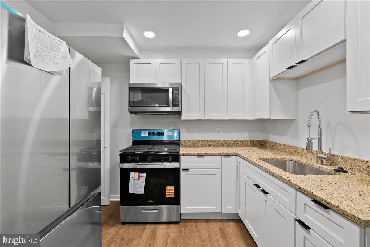 2716 JEFFERSON DR, ALEXANDRIA, Virginia 22303, 2 Bedrooms Bedrooms, 3 Rooms Rooms,1 BathroomBathrooms,Residential,For sale,2716 JEFFERSON DR,VAFX2287030 MLS # VAFX2287030