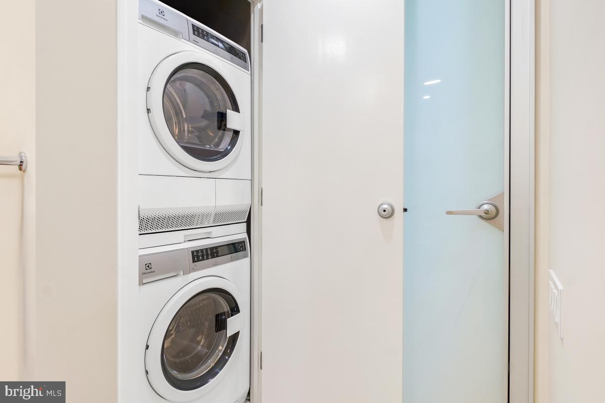 1124 10TH ST NW #4B, WASHINGTON, District Of Columbia 20001, 2 Bedrooms Bedrooms, ,2 BathroomsBathrooms,Residential,For sale,1124 10TH ST NW #4B,DCDC2242824 MLS # DCDC2242824 1124 10TH ST NW #4B, WASHINGTON, District Of Columbia 20001, 2 Bedrooms Bedrooms, ,2 BathroomsBathrooms,Residential,For sale,1124 10TH ST NW #4B,DCDC2242824 MLS # DCDC2242824