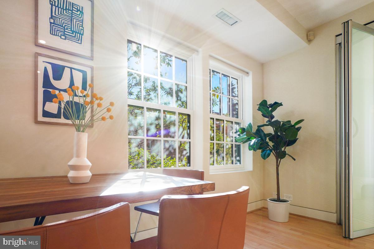 1124 10TH ST NW #4B, WASHINGTON, District Of Columbia 20001, 2 Bedrooms Bedrooms, ,2 BathroomsBathrooms,Residential,For sale,1124 10TH ST NW #4B,DCDC2242824 MLS # DCDC2242824 1124 10TH ST NW #4B, WASHINGTON, District Of Columbia 20001, 2 Bedrooms Bedrooms, ,2 BathroomsBathrooms,Residential,For sale,1124 10TH ST NW #4B,DCDC2242824 MLS # DCDC2242824