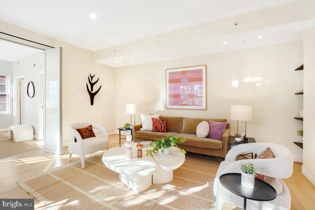 1124 10TH ST NW #4B, WASHINGTON, District Of Columbia 20001, 2 Bedrooms Bedrooms, ,2 BathroomsBathrooms,Residential,For sale,1124 10TH ST NW #4B,DCDC2242824 MLS # DCDC2242824 1124 10TH ST NW #4B, WASHINGTON, District Of Columbia 20001, 2 Bedrooms Bedrooms, ,2 BathroomsBathrooms,Residential,For sale,1124 10TH ST NW #4B,DCDC2242824 MLS # DCDC2242824