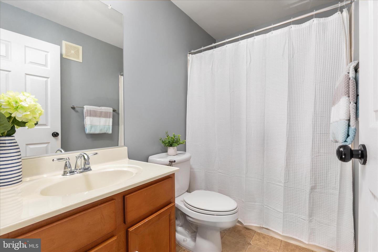 15246 ROSEMONT MANOR DR, HAYMARKET, Virginia 20169, 2 Bedrooms Bedrooms, ,2 BathroomsBathrooms,Residential,For sale,15246 ROSEMONT MANOR DR,VAPW2111048 MLS # VAPW2111048