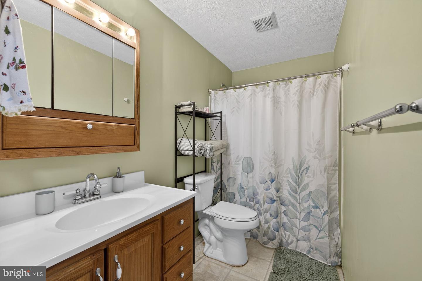 4500 WINERY LN, BARBOURSVILLE, Virginia 22923, 3 Bedrooms Bedrooms, ,3 BathroomsBathrooms,Residential,For sale,4500 WINERY LN,VAAB2001152 MLS # VAAB2001152