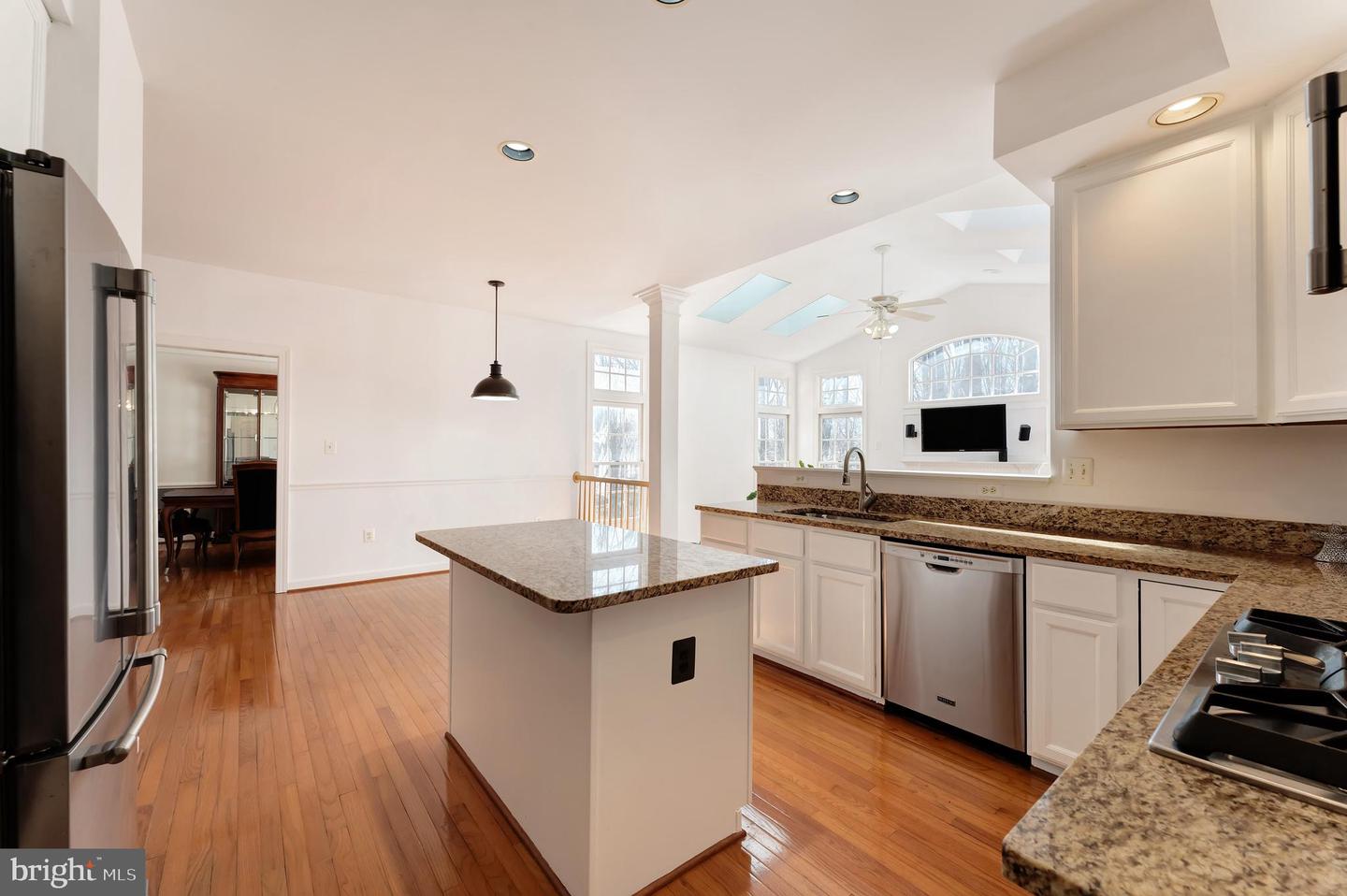 7708 STONE WHEAT CT, ALEXANDRIA, Virginia 22315, 5 Bedrooms Bedrooms, ,3 BathroomsBathrooms,Residential,For sale,7708 STONE WHEAT CT,VAFX2287120 MLS # VAFX2287120