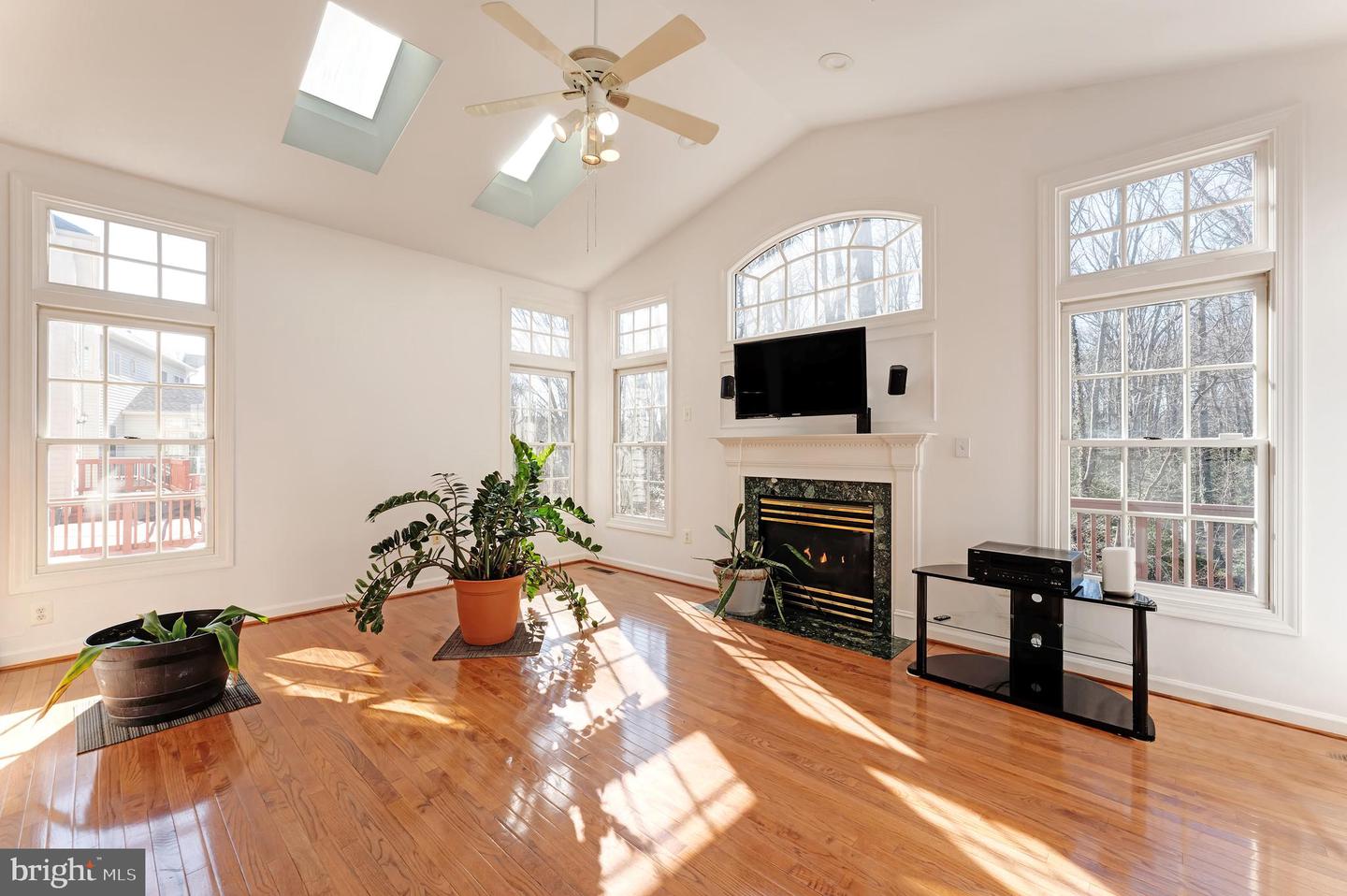 7708 STONE WHEAT CT, ALEXANDRIA, Virginia 22315, 5 Bedrooms Bedrooms, ,3 BathroomsBathrooms,Residential,For sale,7708 STONE WHEAT CT,VAFX2287120 MLS # VAFX2287120