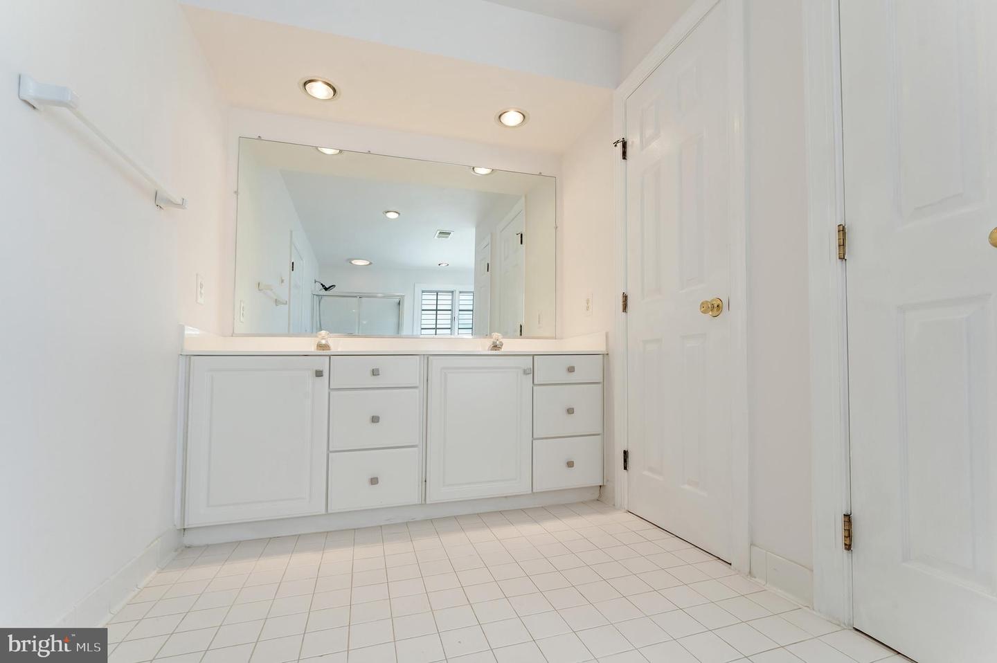 7708 STONE WHEAT CT, ALEXANDRIA, Virginia 22315, 5 Bedrooms Bedrooms, ,3 BathroomsBathrooms,Residential,For sale,7708 STONE WHEAT CT,VAFX2287120 MLS # VAFX2287120