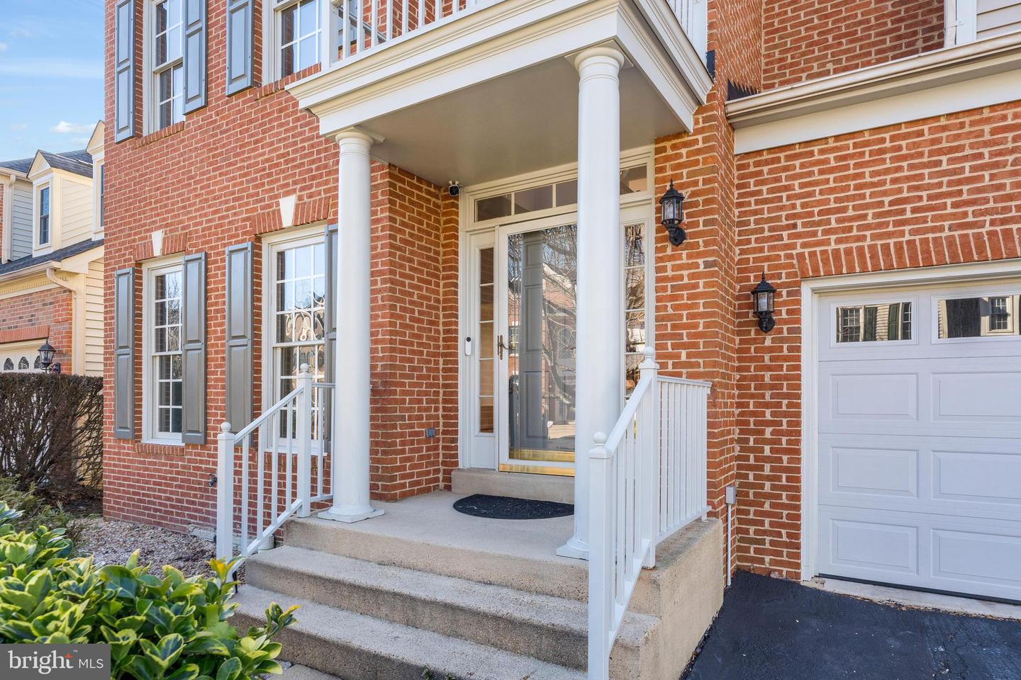 7708 STONE WHEAT CT, ALEXANDRIA, Virginia 22315, 5 Bedrooms Bedrooms, ,3 BathroomsBathrooms,Residential,For sale,7708 STONE WHEAT CT,VAFX2287120 MLS # VAFX2287120