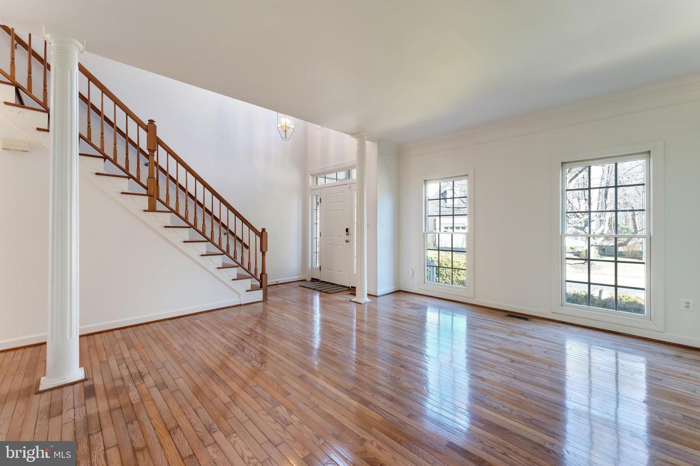 7708 STONE WHEAT CT, ALEXANDRIA, Virginia 22315, 5 Bedrooms Bedrooms, ,3 BathroomsBathrooms,Residential,For sale,7708 STONE WHEAT CT,VAFX2287120 MLS # VAFX2287120