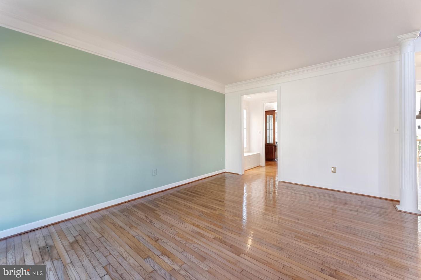 7708 STONE WHEAT CT, ALEXANDRIA, Virginia 22315, 5 Bedrooms Bedrooms, ,3 BathroomsBathrooms,Residential,For sale,7708 STONE WHEAT CT,VAFX2287120 MLS # VAFX2287120