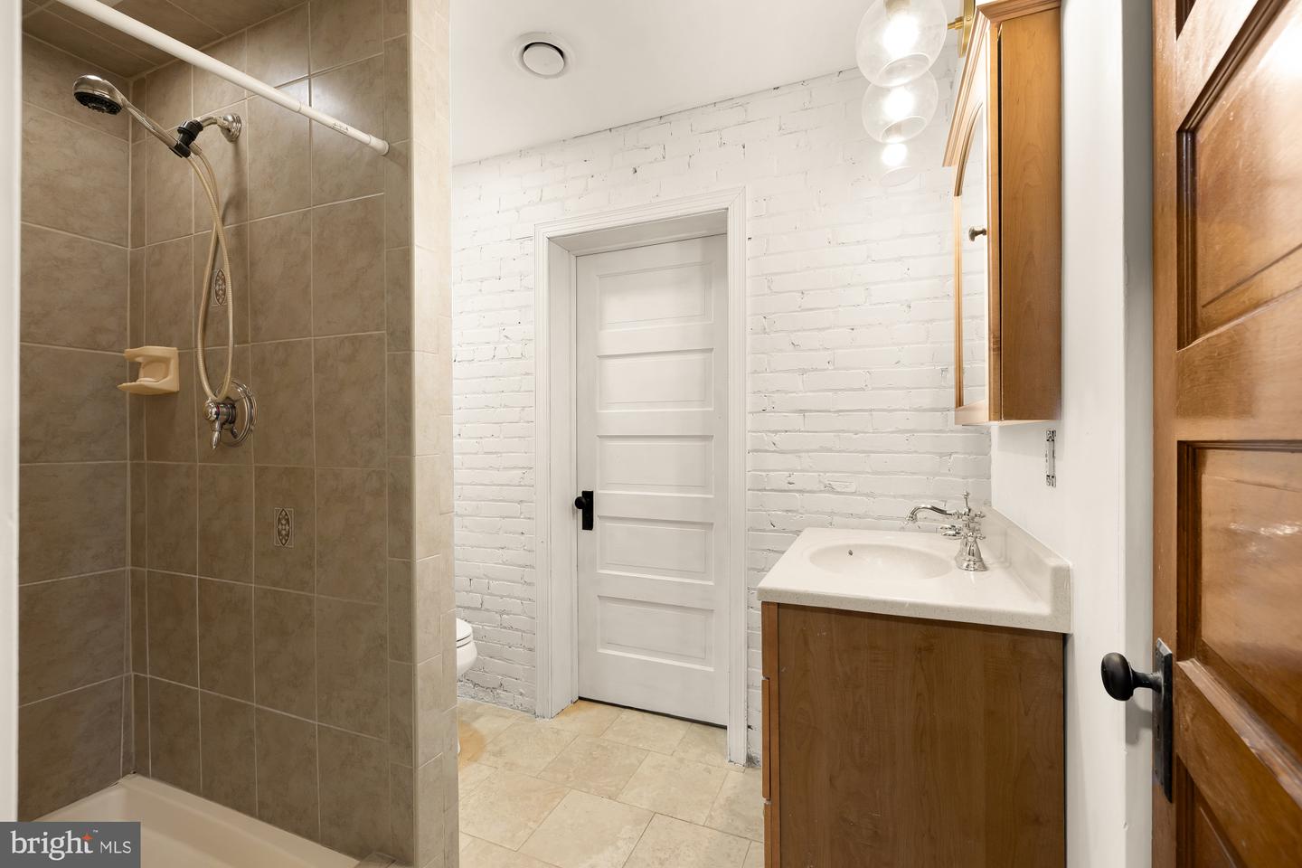 3422 PENNSYLVANIA AVE SE, WASHINGTON, District Of Columbia 20020, 5 Bedrooms Bedrooms, ,2 BathroomsBathrooms,Residential,For sale,3422 PENNSYLVANIA AVE SE,DCDC2242896 MLS # DCDC2242896