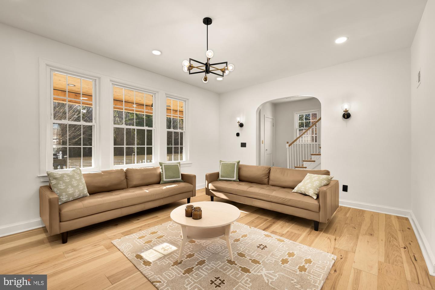 3422 PENNSYLVANIA AVE SE, WASHINGTON, District Of Columbia 20020, 5 Bedrooms Bedrooms, ,2 BathroomsBathrooms,Residential,For sale,3422 PENNSYLVANIA AVE SE,DCDC2242896 MLS # DCDC2242896