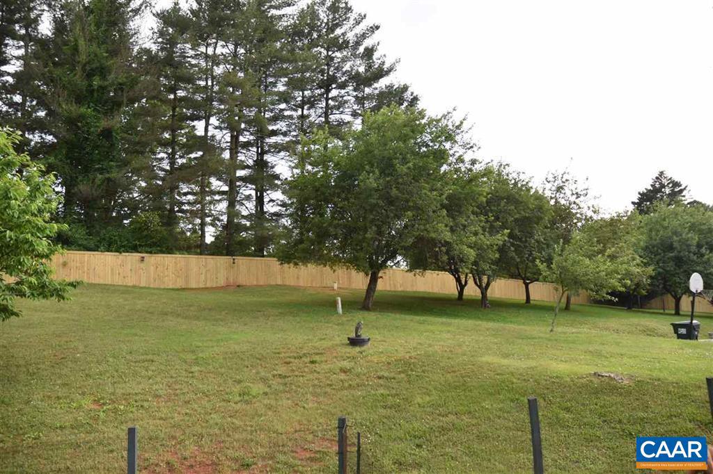 3206 SCARLET OAK LN, CHARLOTTESVILLE, Virginia 22911, 5 Bedrooms Bedrooms, ,4 BathroomsBathrooms,Residential,For sale,3206 SCARLET OAK LN,672736 MLS # 672736