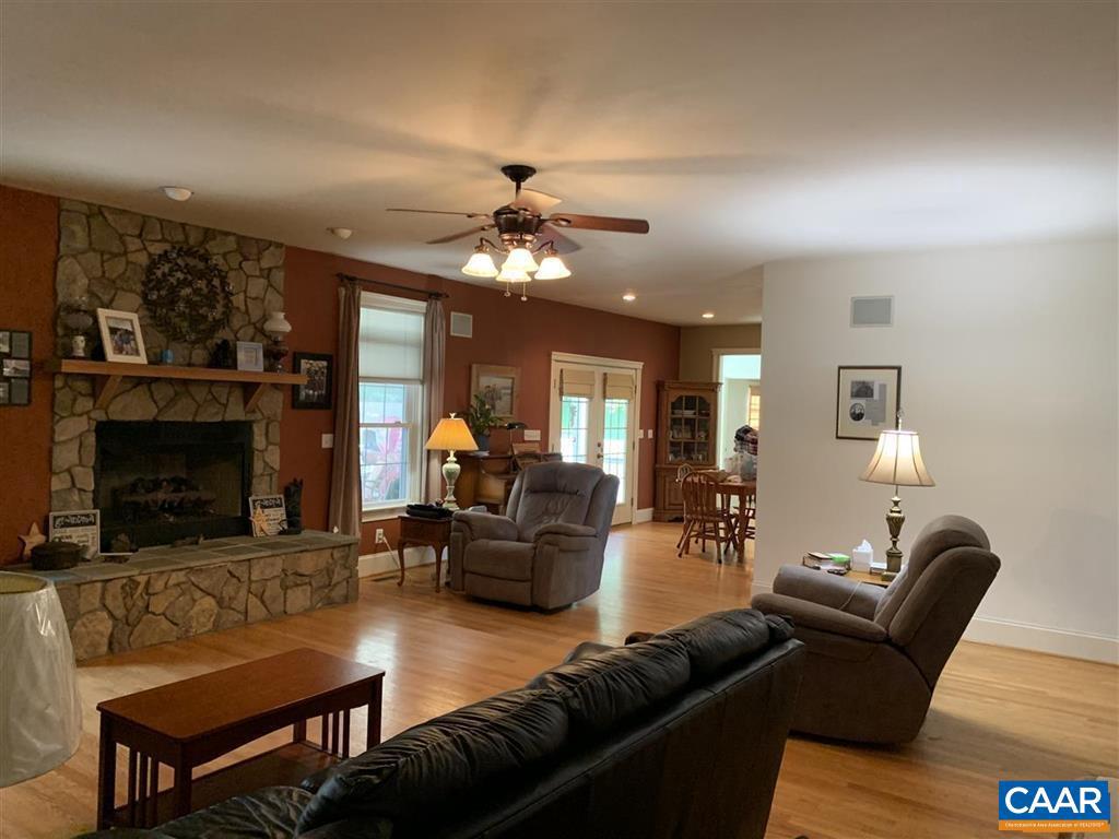 3206 SCARLET OAK LN, CHARLOTTESVILLE, Virginia 22911, 5 Bedrooms Bedrooms, ,4 BathroomsBathrooms,Residential,For sale,3206 SCARLET OAK LN,672736 MLS # 672736