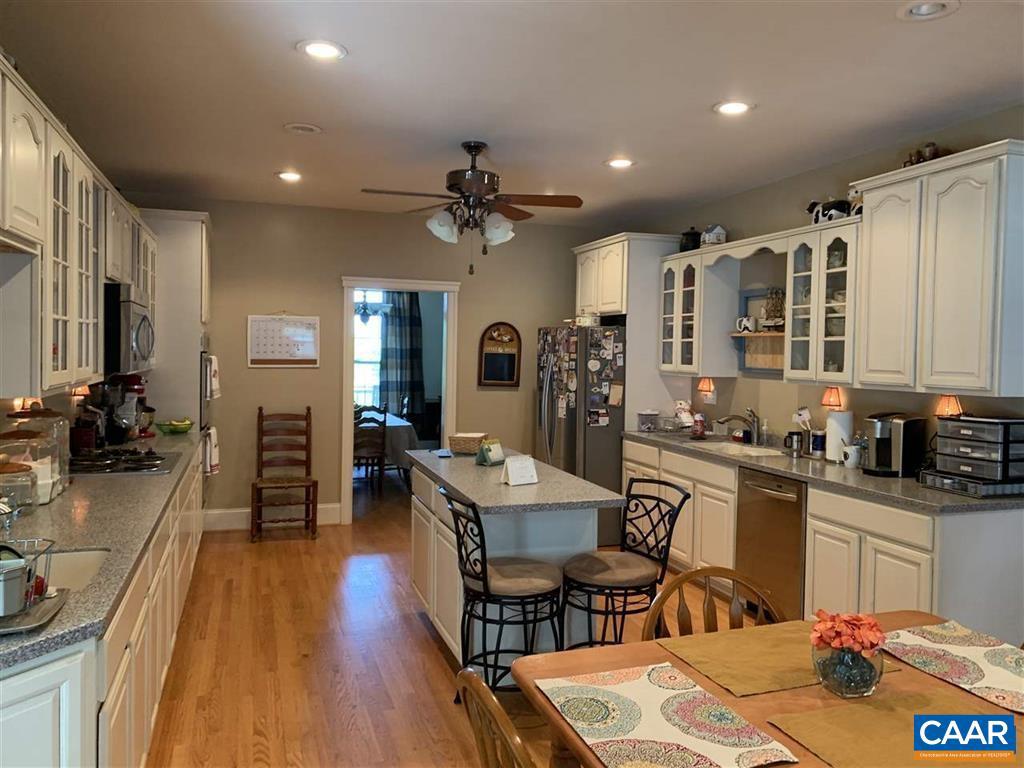 3206 SCARLET OAK LN, CHARLOTTESVILLE, Virginia 22911, 5 Bedrooms Bedrooms, ,4 BathroomsBathrooms,Residential,For sale,3206 SCARLET OAK LN,672736 MLS # 672736