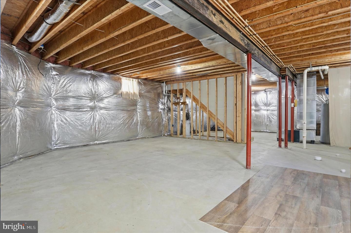 17447 LETHRIDGE CIR, ROUND HILL, Virginia 20141, 4 Bedrooms Bedrooms, ,2 BathroomsBathrooms,Residential,For sale,17447 LETHRIDGE CIR,VALO2114456 MLS # VALO2114456