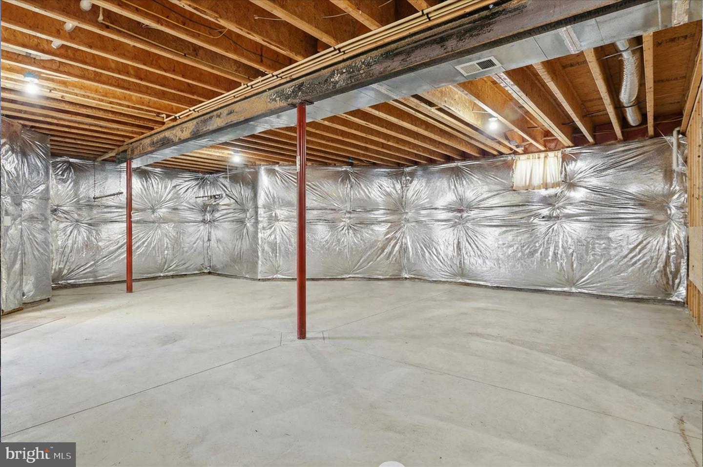 17447 LETHRIDGE CIR, ROUND HILL, Virginia 20141, 4 Bedrooms Bedrooms, ,2 BathroomsBathrooms,Residential,For sale,17447 LETHRIDGE CIR,VALO2114456 MLS # VALO2114456