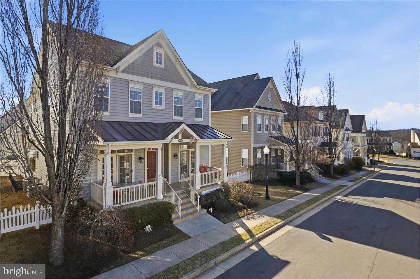 17447 LETHRIDGE CIR, ROUND HILL, Virginia 20141, 4 Bedrooms Bedrooms, ,2 BathroomsBathrooms,Residential,For sale,17447 LETHRIDGE CIR,VALO2114456 MLS # VALO2114456