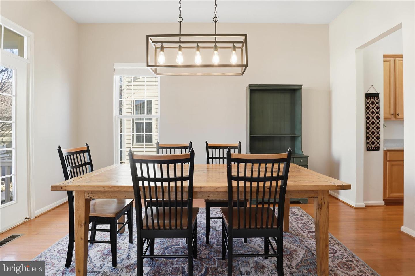 17447 LETHRIDGE CIR, ROUND HILL, Virginia 20141, 4 Bedrooms Bedrooms, ,2 BathroomsBathrooms,Residential,For sale,17447 LETHRIDGE CIR,VALO2114456 MLS # VALO2114456