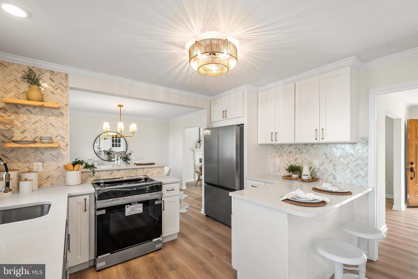 7936 SAINT DENNIS DR, SPRINGFIELD, Virginia 22153, 5 Bedrooms Bedrooms, ,3 BathroomsBathrooms,Residential,For sale,7936 SAINT DENNIS DR,VAFX2287232 MLS # VAFX2287232