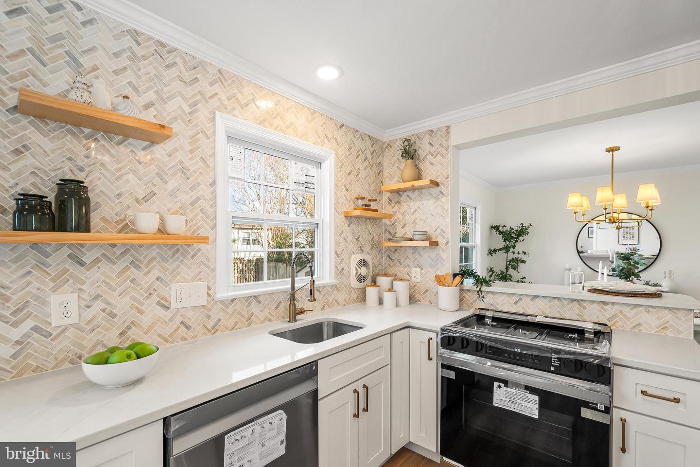 7936 SAINT DENNIS DR, SPRINGFIELD, Virginia 22153, 5 Bedrooms Bedrooms, ,3 BathroomsBathrooms,Residential,For sale,7936 SAINT DENNIS DR,VAFX2287232 MLS # VAFX2287232