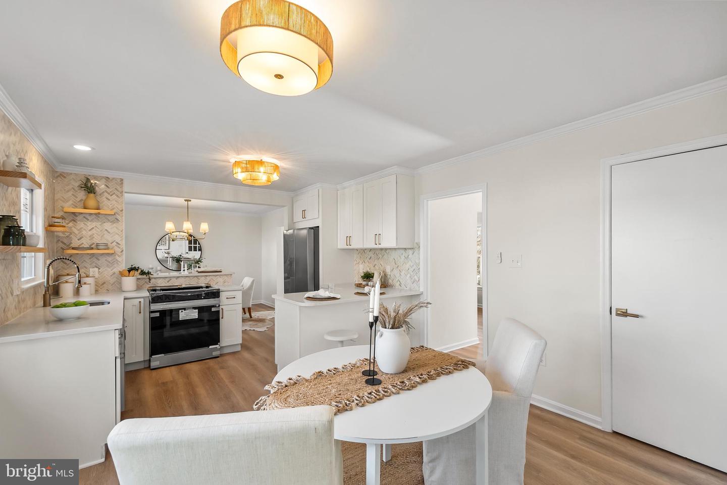 7936 SAINT DENNIS DR, SPRINGFIELD, Virginia 22153, 5 Bedrooms Bedrooms, ,3 BathroomsBathrooms,Residential,For sale,7936 SAINT DENNIS DR,VAFX2287232 MLS # VAFX2287232