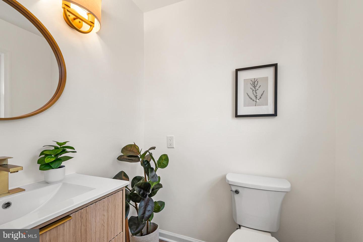 7936 SAINT DENNIS DR, SPRINGFIELD, Virginia 22153, 5 Bedrooms Bedrooms, ,3 BathroomsBathrooms,Residential,For sale,7936 SAINT DENNIS DR,VAFX2287232 MLS # VAFX2287232