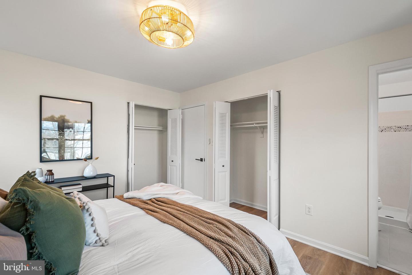 7936 SAINT DENNIS DR, SPRINGFIELD, Virginia 22153, 5 Bedrooms Bedrooms, ,3 BathroomsBathrooms,Residential,For sale,7936 SAINT DENNIS DR,VAFX2287232 MLS # VAFX2287232