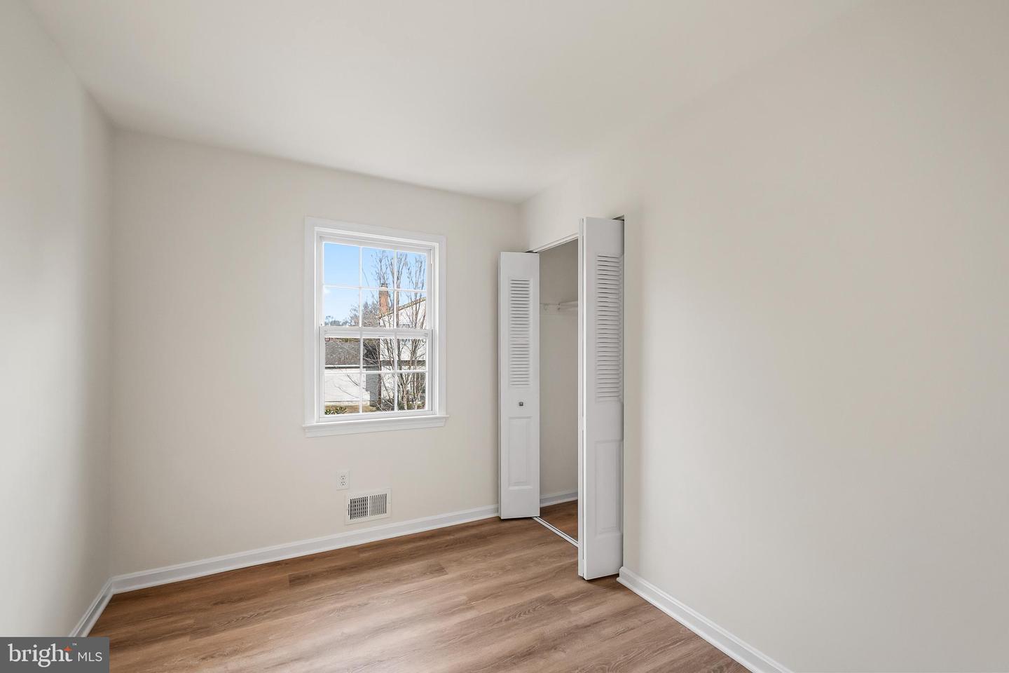 7936 SAINT DENNIS DR, SPRINGFIELD, Virginia 22153, 5 Bedrooms Bedrooms, ,3 BathroomsBathrooms,Residential,For sale,7936 SAINT DENNIS DR,VAFX2287232 MLS # VAFX2287232