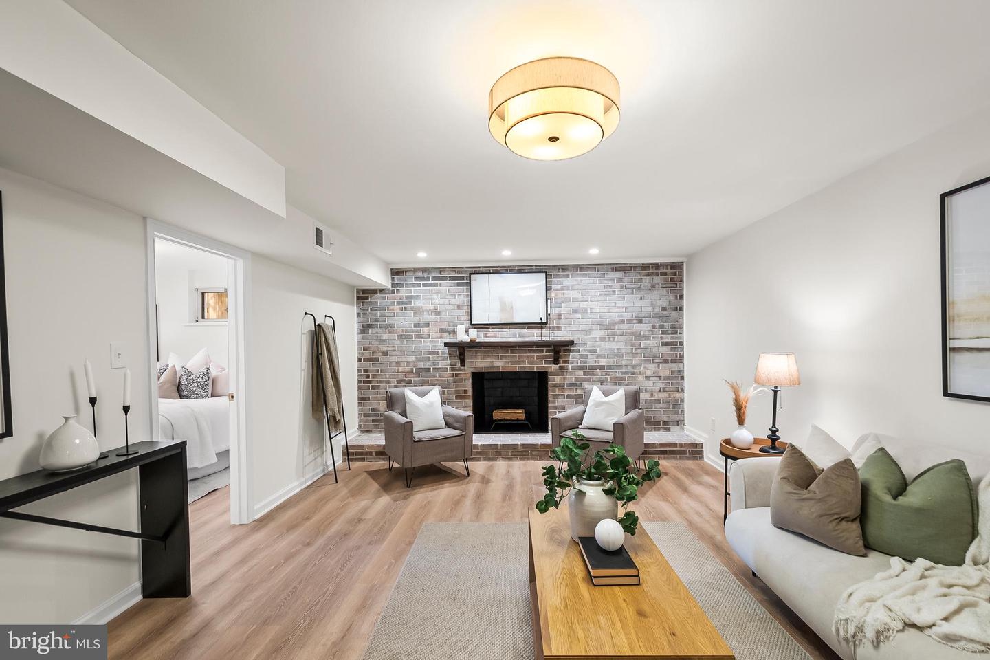 7936 SAINT DENNIS DR, SPRINGFIELD, Virginia 22153, 5 Bedrooms Bedrooms, ,3 BathroomsBathrooms,Residential,For sale,7936 SAINT DENNIS DR,VAFX2287232 MLS # VAFX2287232