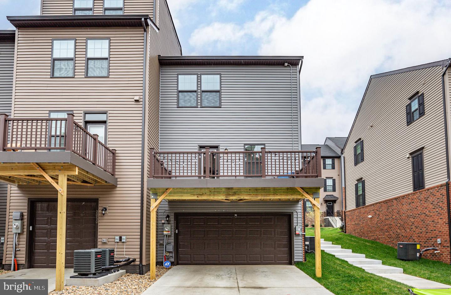 2052 TRACK CIR, FREDERICKSBURG, Virginia 22401, 3 Bedrooms Bedrooms, ,2 BathroomsBathrooms,Residential,For sale,2052 TRACK CIR,VAFB2009564 MLS # VAFB2009564