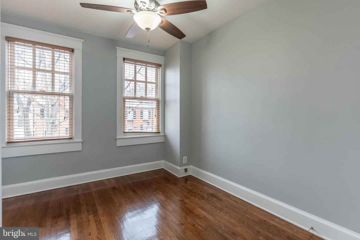511 N COLUMBUS ST, ALEXANDRIA, Virginia 22314, 2 Bedrooms Bedrooms, ,1 BathroomBathrooms,Residential,For sale,511 N COLUMBUS ST,VAAX2053472 MLS # VAAX2053472