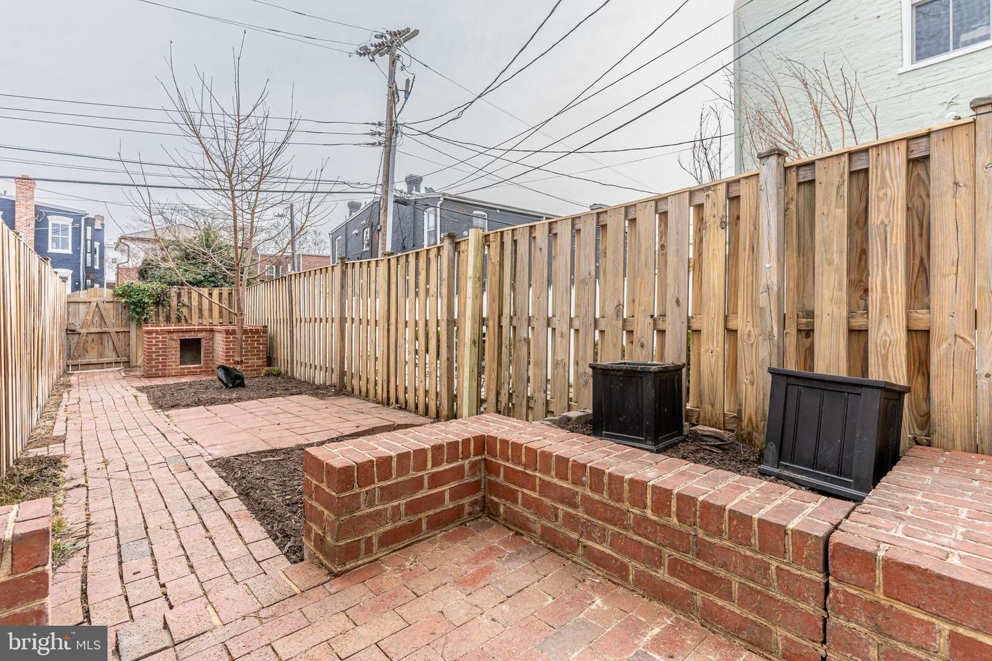 511 N COLUMBUS ST, ALEXANDRIA, Virginia 22314, 2 Bedrooms Bedrooms, ,1 BathroomBathrooms,Residential,For sale,511 N COLUMBUS ST,VAAX2053472 MLS # VAAX2053472
