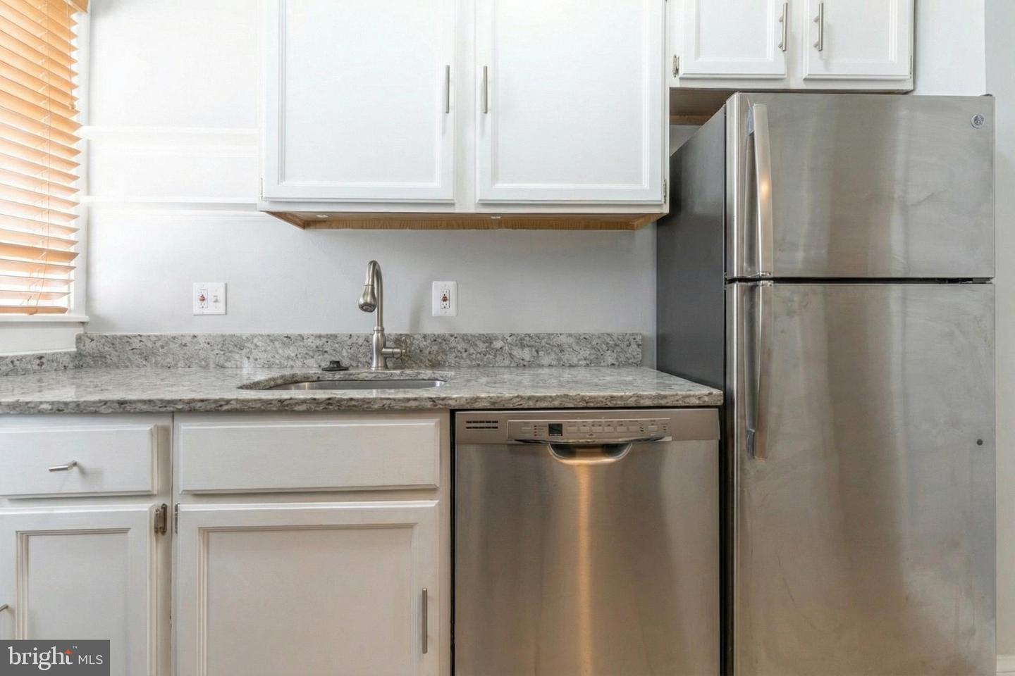 511 N COLUMBUS ST, ALEXANDRIA, Virginia 22314, 2 Bedrooms Bedrooms, ,1 BathroomBathrooms,Residential,For sale,511 N COLUMBUS ST,VAAX2053472 MLS # VAAX2053472