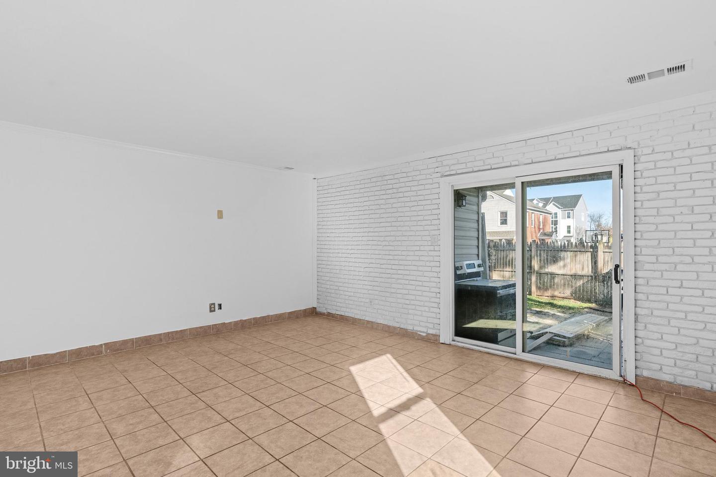 9715 PICKETT LN, MANASSAS, Virginia 20110, 3 Bedrooms Bedrooms, ,2 BathroomsBathrooms,Residential,For sale,9715 PICKETT LN,VAMN2010008 MLS # VAMN2010008