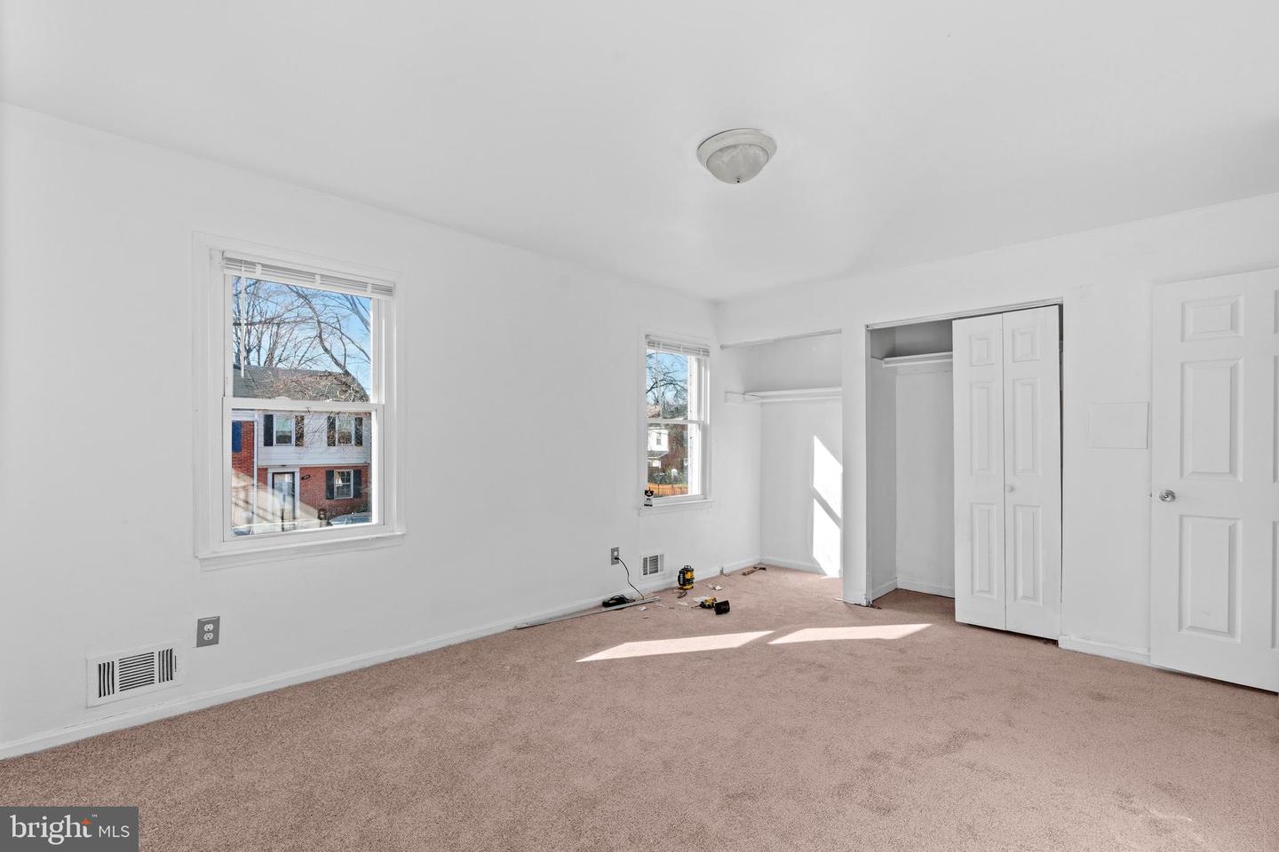 9715 PICKETT LN, MANASSAS, Virginia 20110, 3 Bedrooms Bedrooms, ,2 BathroomsBathrooms,Residential,For sale,9715 PICKETT LN,VAMN2010008 MLS # VAMN2010008