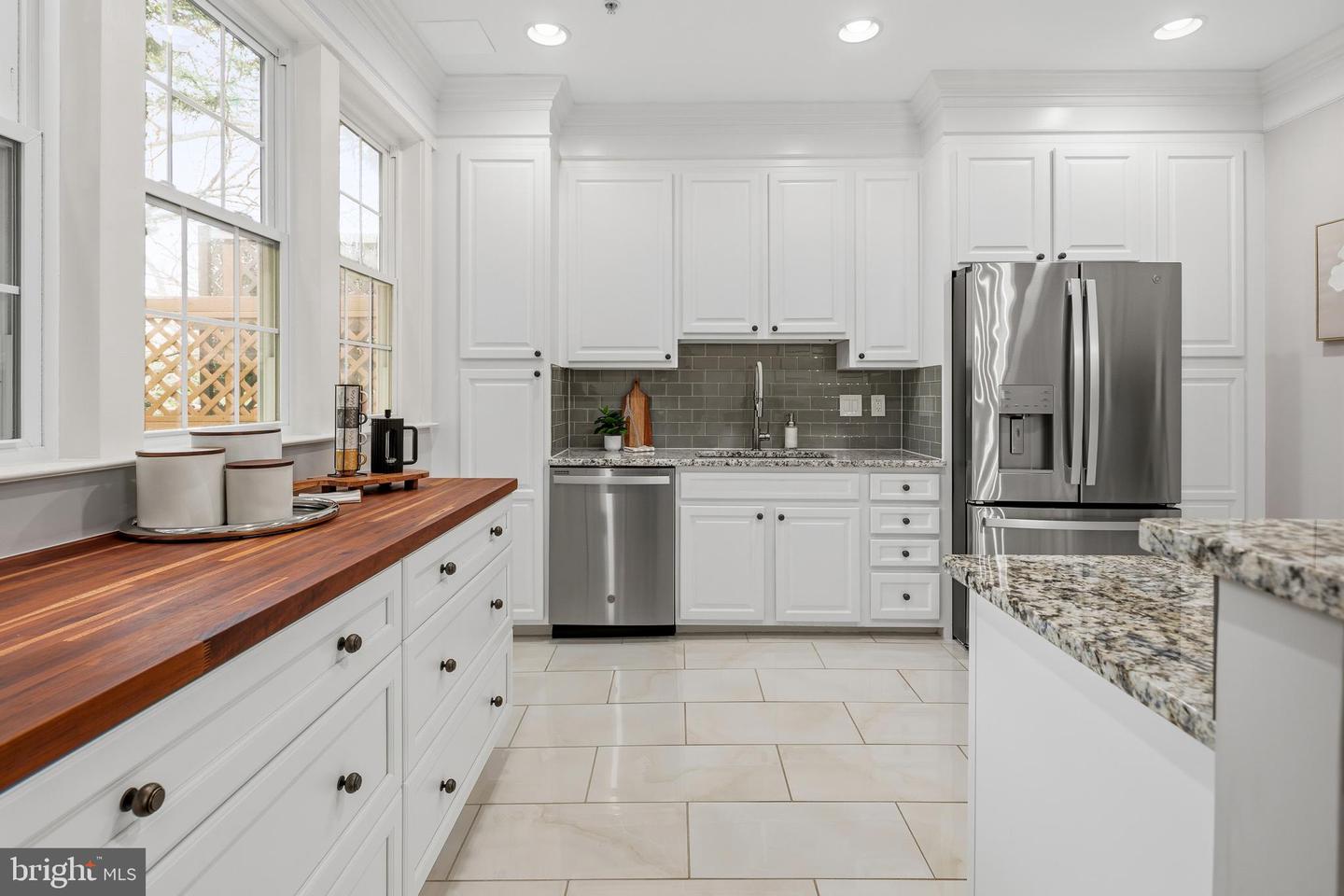 4638 ASPEN HILL CT, ANNANDALE, Virginia 22003, 5 Bedrooms Bedrooms, ,4 BathroomsBathrooms,Residential,For sale,4638 ASPEN HILL CT,VAFX2287364 MLS # VAFX2287364 4638 ASPEN HILL CT, ANNANDALE, Virginia 22003, 5 Bedrooms Bedrooms, ,4 BathroomsBathrooms,Residential,For sale,4638 ASPEN HILL CT,VAFX2287364 MLS # VAFX2287364