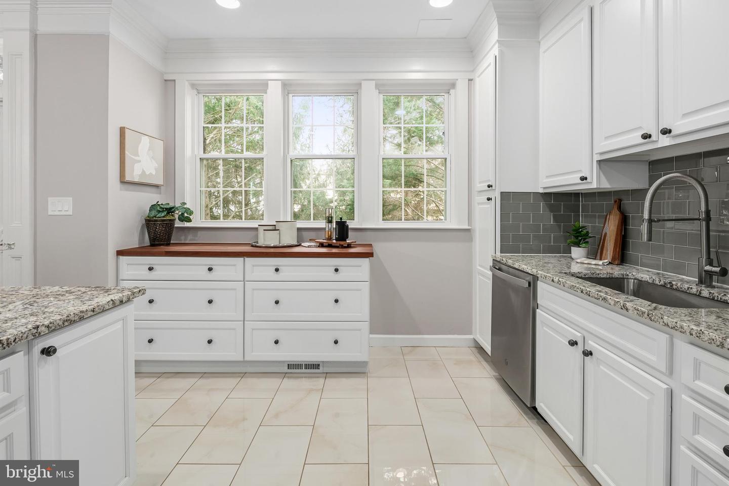 4638 ASPEN HILL CT, ANNANDALE, Virginia 22003, 5 Bedrooms Bedrooms, ,4 BathroomsBathrooms,Residential,For sale,4638 ASPEN HILL CT,VAFX2287364 MLS # VAFX2287364 4638 ASPEN HILL CT, ANNANDALE, Virginia 22003, 5 Bedrooms Bedrooms, ,4 BathroomsBathrooms,Residential,For sale,4638 ASPEN HILL CT,VAFX2287364 MLS # VAFX2287364