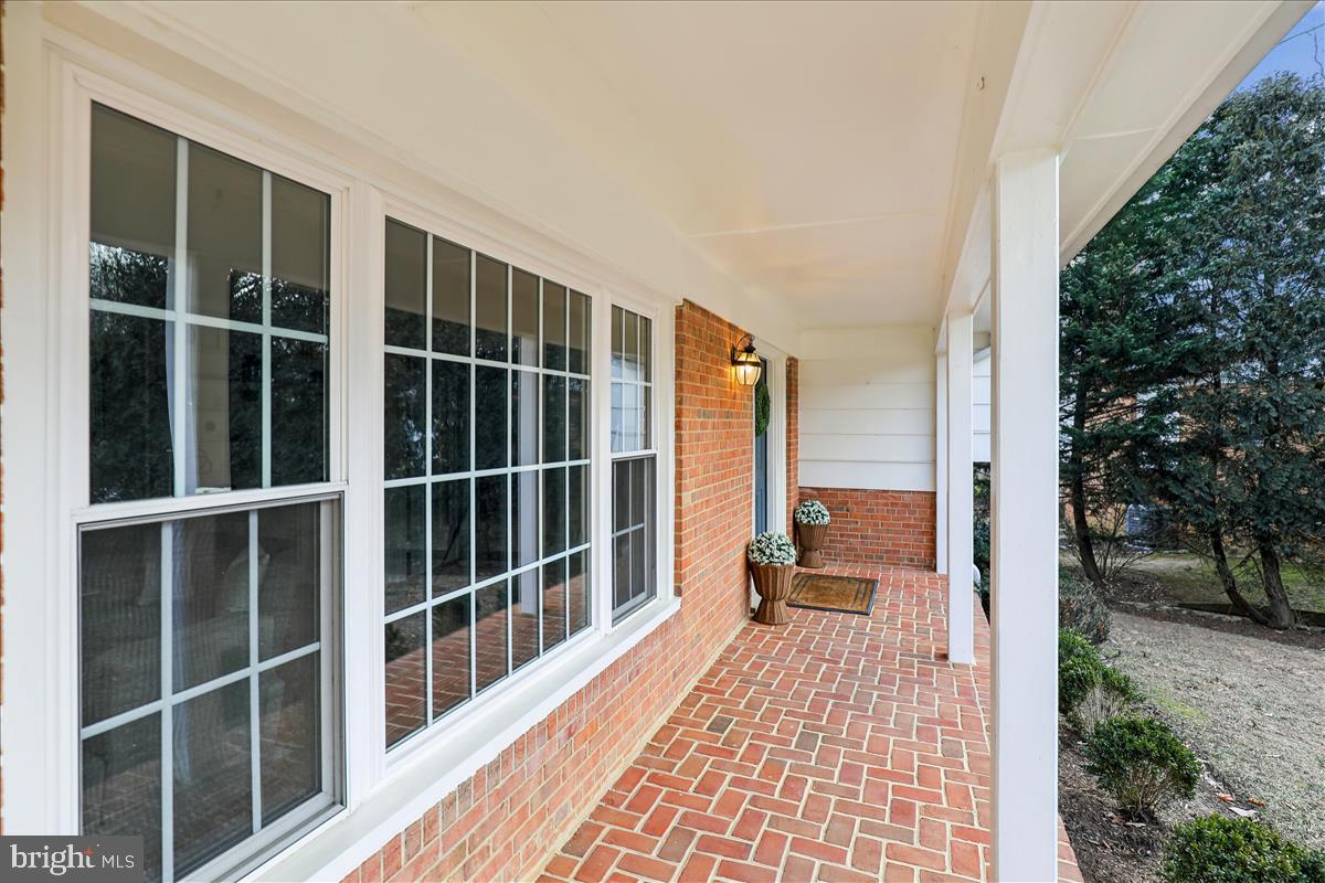 12145 STIRRUP RD, RESTON, Virginia 20191, 4 Bedrooms Bedrooms, ,3 BathroomsBathrooms,Residential,For sale,12145 STIRRUP RD,VAFX2287374 MLS # VAFX2287374