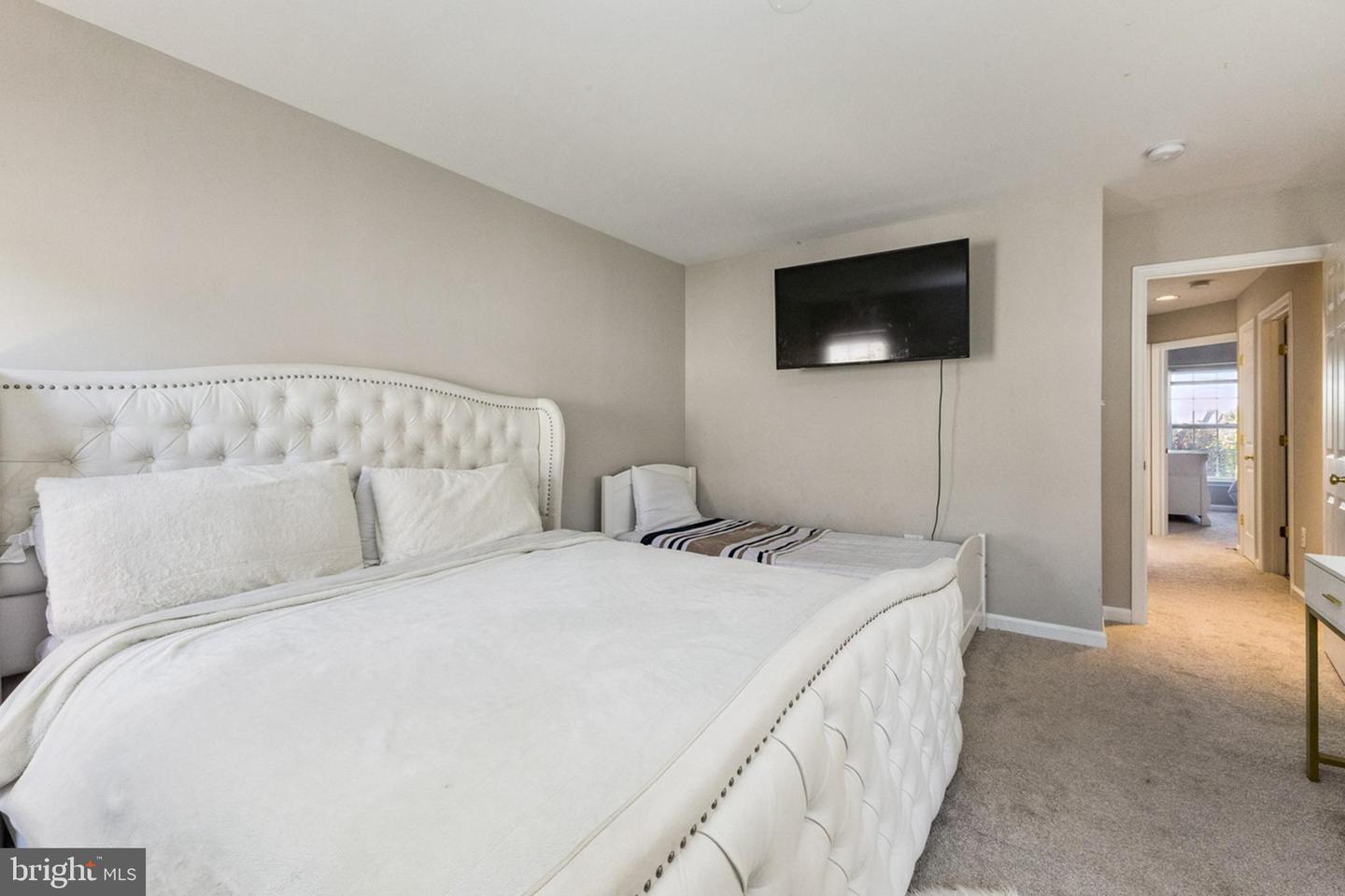 44310 SILKWORTH TER, ASHBURN, Virginia 20147, 3 Bedrooms Bedrooms, ,2 BathroomsBathrooms,Residential,For sale,44310 SILKWORTH TER,VALO2114556 MLS # VALO2114556