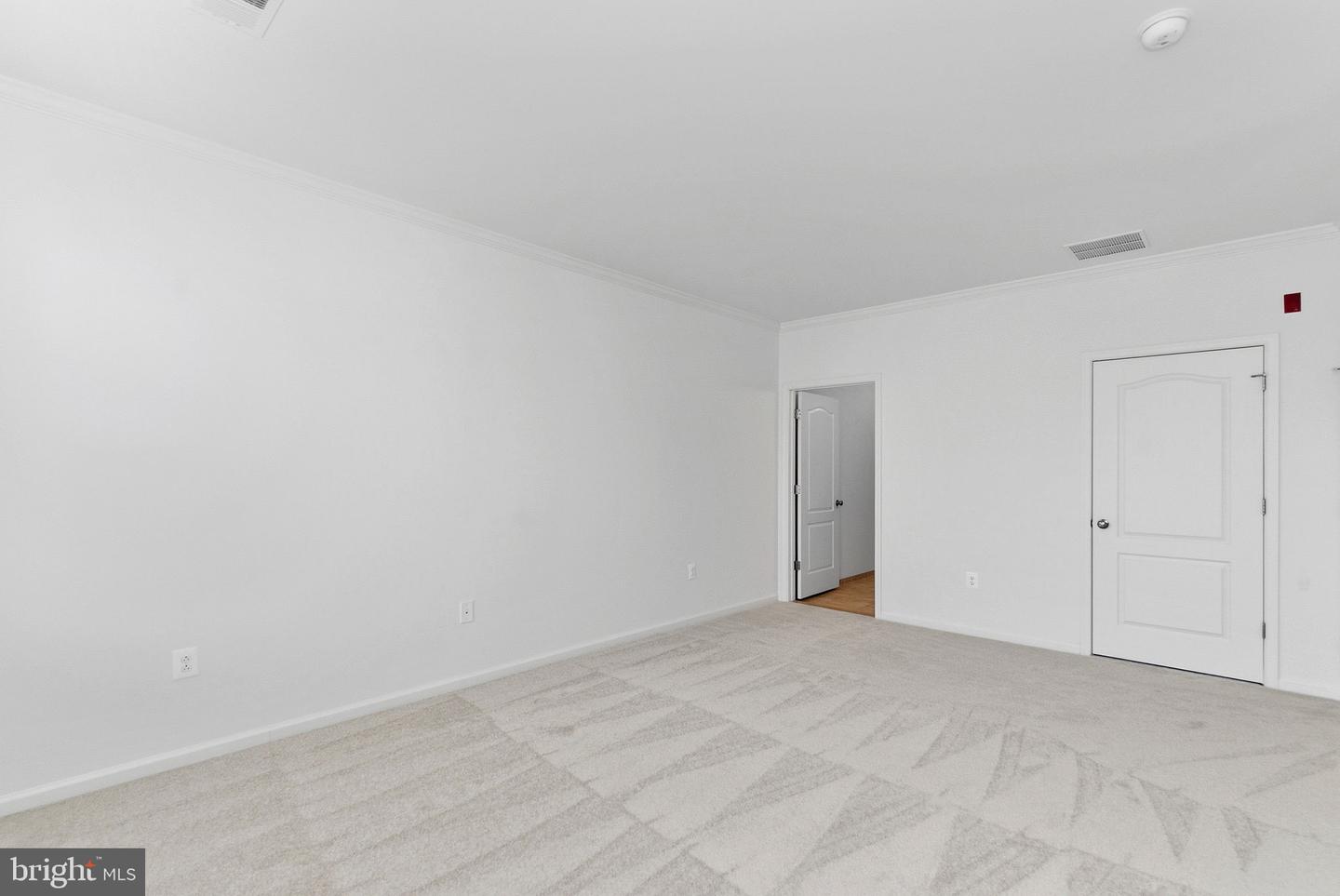 41895 CATHEDRAL VALLEY SQ #407, ALDIE, Virginia 20105, 3 Bedrooms Bedrooms, ,2 BathroomsBathrooms,Residential,For sale,41895 CATHEDRAL VALLEY SQ #407,VALO2114568 MLS # VALO2114568