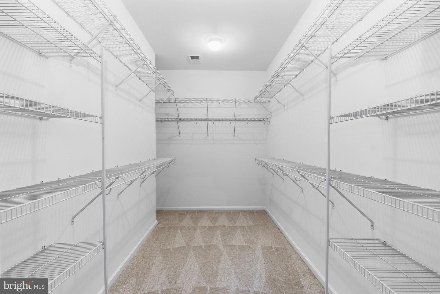 41895 CATHEDRAL VALLEY SQ #407, ALDIE, Virginia 20105, 3 Bedrooms Bedrooms, ,2 BathroomsBathrooms,Residential,For sale,41895 CATHEDRAL VALLEY SQ #407,VALO2114568 MLS # VALO2114568